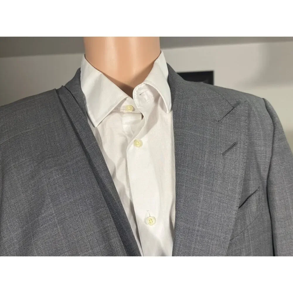 Tom Ford Gray Peak Lapel 2pc Suit 50EU 40R US men's 35x29 inseam Wool  Italy